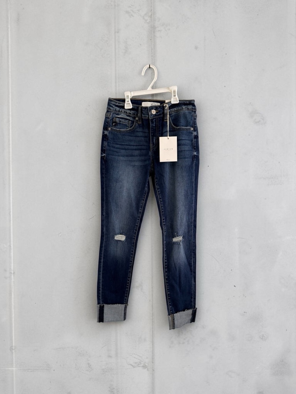 NWT KanCan Dark Wash Distressed High-Rise Women’s Jeans